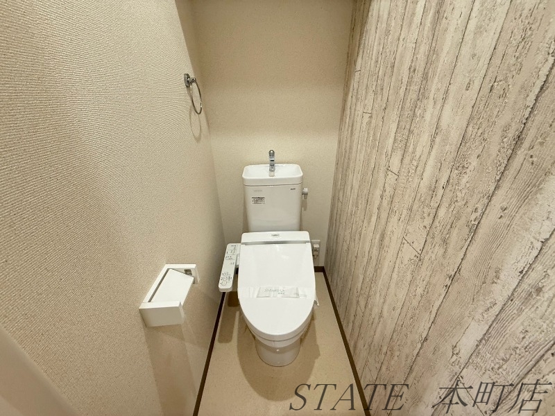 地下鉄千日前線 新深江駅 徒歩8分 3階建 築9年のトイレ写真