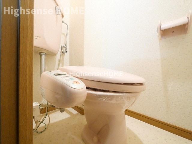 トイレ　落ち着いたトイレです