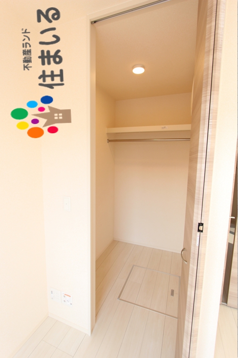 収納　※写真は同社同型タイプとなります