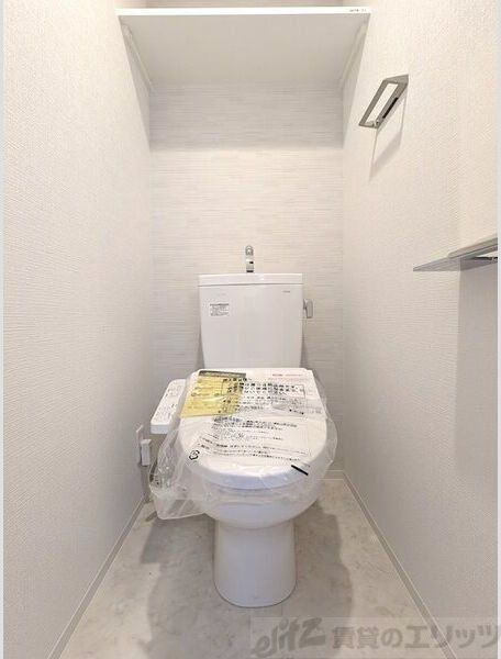 エスリード新大阪ザ・プレミアWESTのトイレ写真