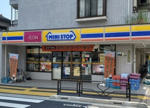 コンビニ　ミニストップ 新大塚店（コンビニ）まで519m