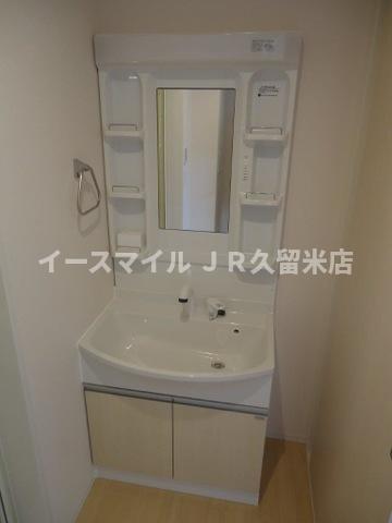 洗面設備　コンパクトで使いやすい洗面所