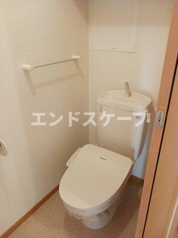 ＪＲ上越線 高崎問屋町駅 徒歩10分 2階建 築19年のトイレ写真
