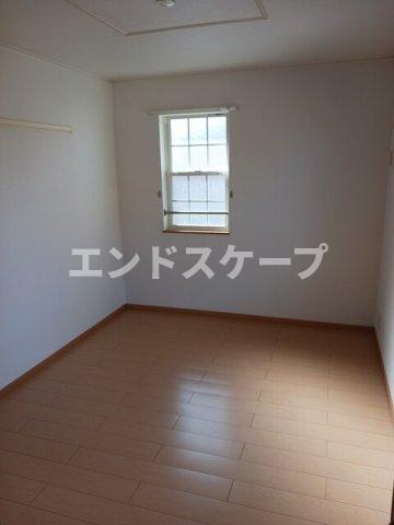 ＪＲ上越線 高崎問屋町駅 徒歩10分 2階建 築19年の内装写真