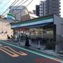 コンビニ　ファミリーマートJR千里丘駅西口店（コンビニ）まで498m