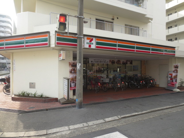 コンビニ　7イレブン（コンビニ）まで200m