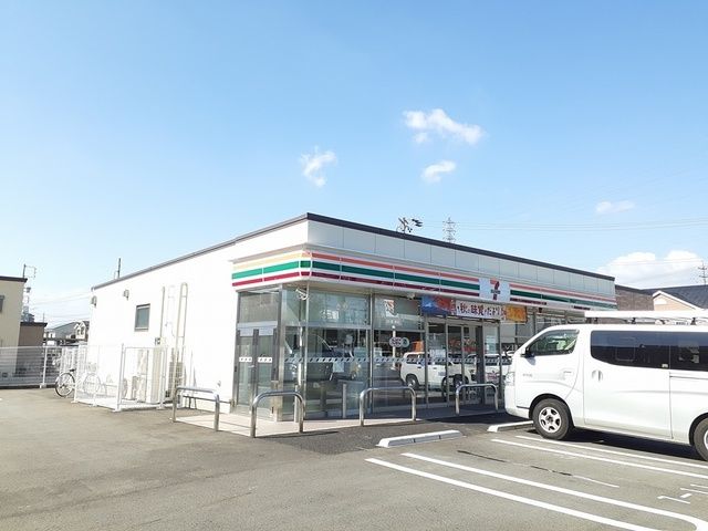 コンビニ　セブンイレブン　二重堀店（コンビニ）まで160m