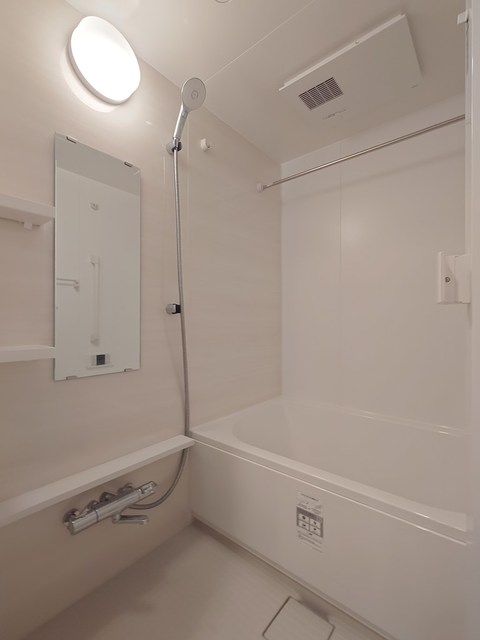 バス・シャワールーム　※写真は同タイプ住戸です。