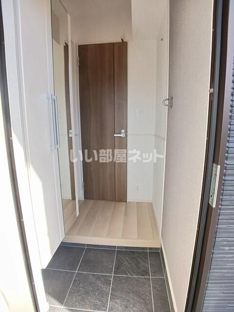 大阪モノレール本線 少路駅 徒歩13分 2階建 築1年の玄関写真