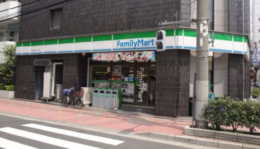 コンビニ　ファミリーマート蔵前店（コンビニ）まで436m