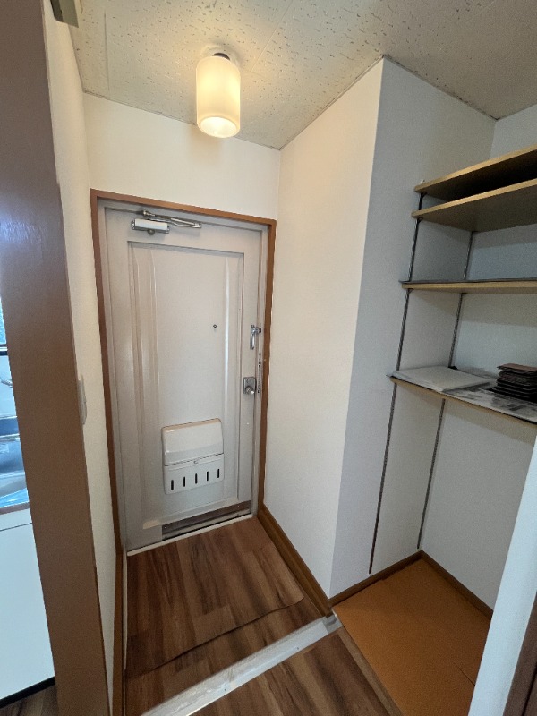 地下鉄長堀鶴見緑地線 蒲生四丁目駅 徒歩5分 5階建 築41年の玄関写真
