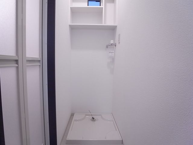 洗面設備　室内洗濯機置場