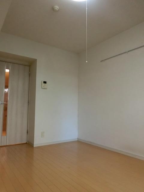 居室・リビング　同仕様参考写真