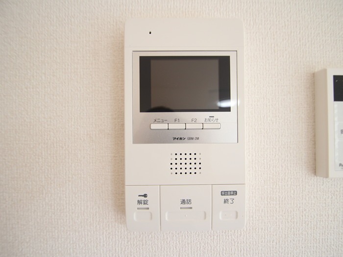 セキュリティ　来訪者の姿を確認できます。