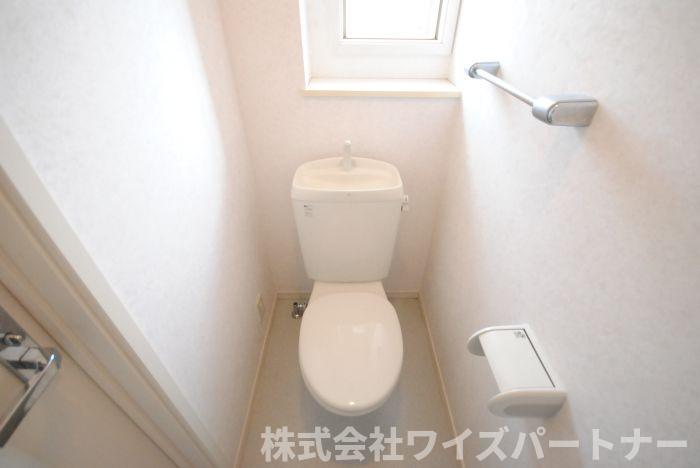トイレ　※同型タイプの為、現状優先