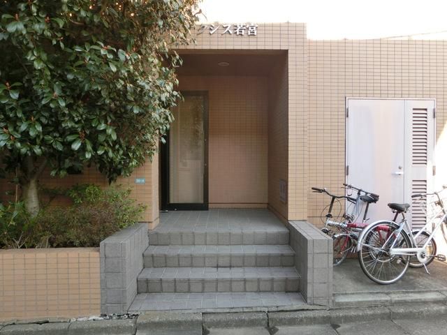エントランス　きれいなエントランス