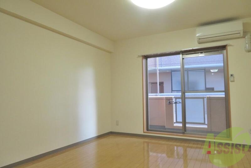居室・リビング　広々としたお部屋です、のんびりできますね。