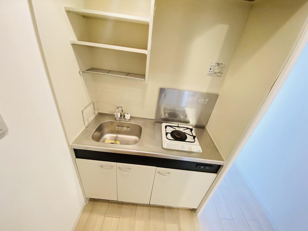 キッチン　同一建物内203号室内装写真転載
