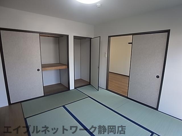 居室・リビング　和室があれば客間としても活用できます
