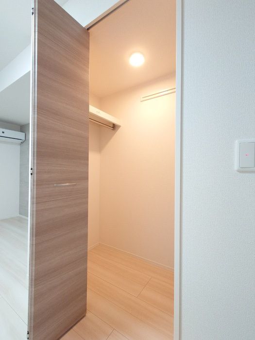 収納　ウォークインクローゼット
