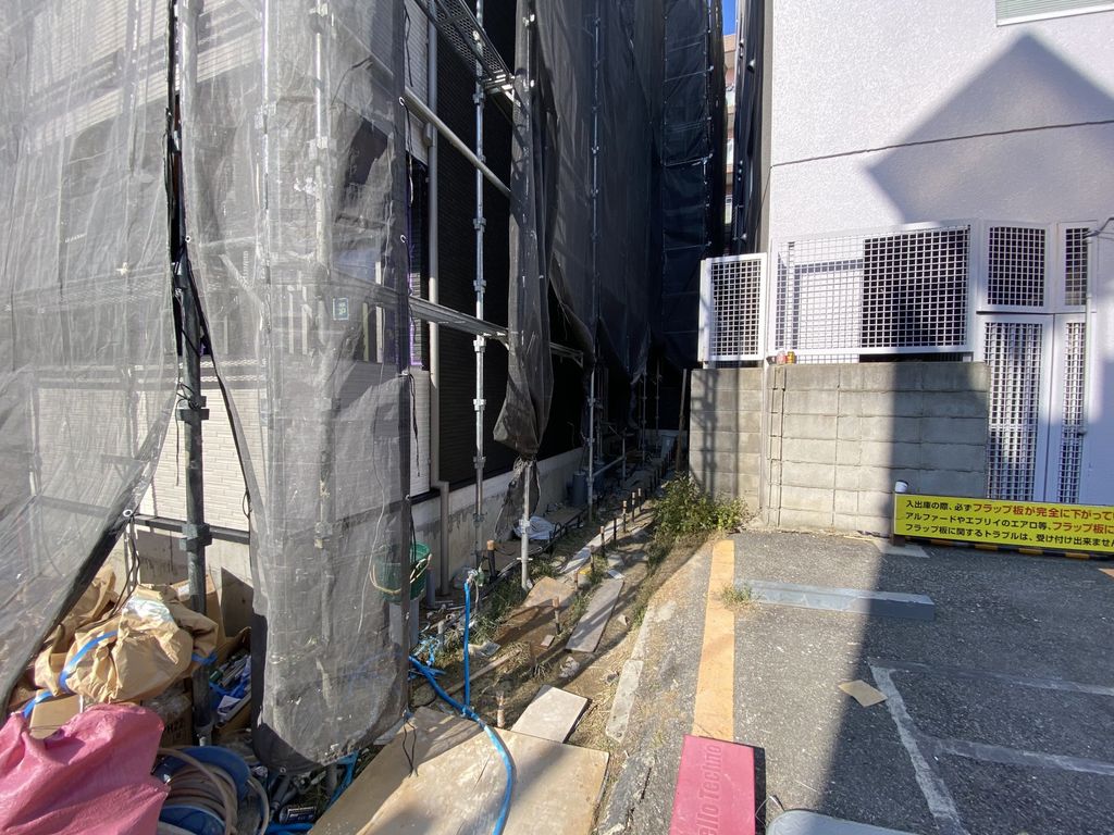エントランス　庭
