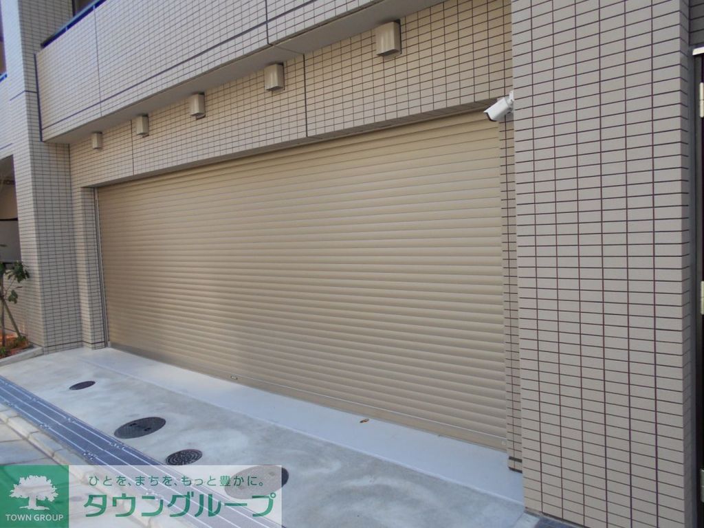 西武新宿線 新井薬師前駅 徒歩4分 5階建 築6年の外観写真