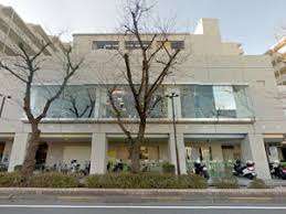 図書館　多摩市立関戸図書館（図書館）まで480m