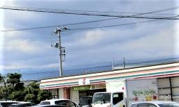 コンビニ　セブンイレブン富士市広見新町店（コンビニ）まで486m
