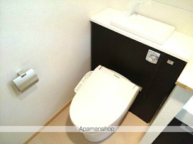 名鉄犬山線 岩倉駅 徒歩5分 3階建 築14年のトイレ写真
