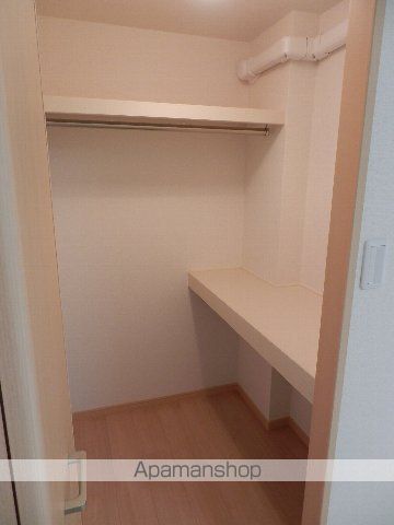 名鉄犬山線 岩倉駅 徒歩5分 3階建 築14年の内装写真