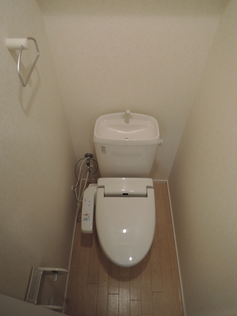 トイレ　★別号室の写真です　ウォシュレット付きのトイレ★