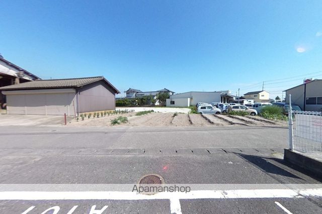 その他　前面道路（その他）まで0m