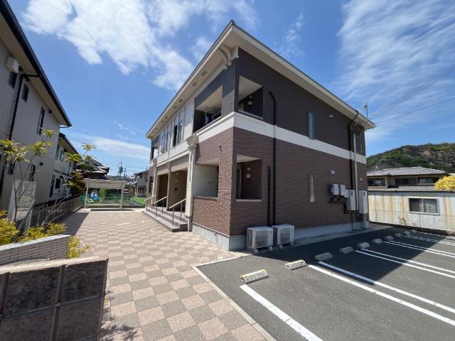 ロビー　外観写真（昼）