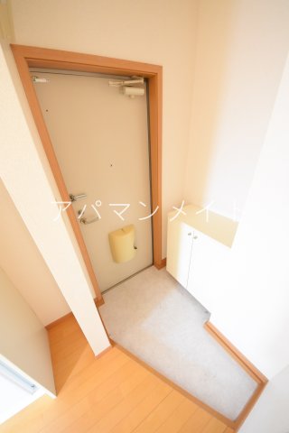 玄関　シューズボックスあります