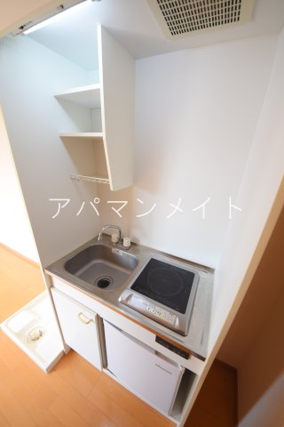 キッチン　ＩＨコンロ付きです