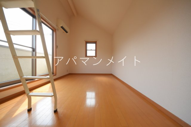 その他部屋・スペース　使い勝手のいい寝室です