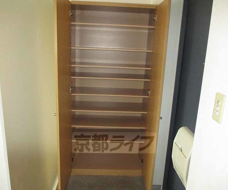 収納　廊下にある大きな収納です。