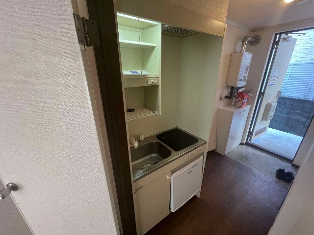 キッチン　※同物件別号室の参考写真です。