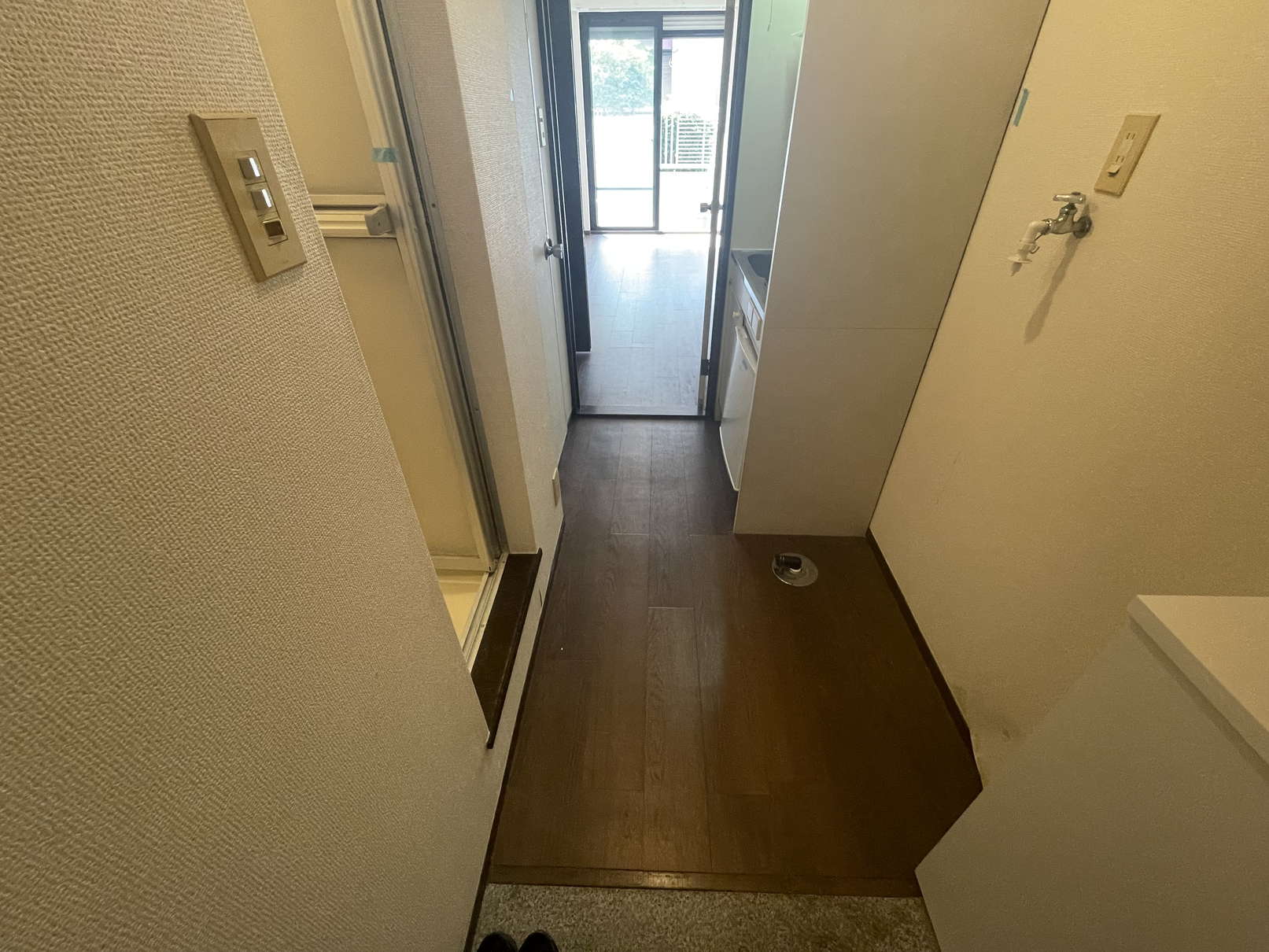 洗面設備　※同物件別号室の参考写真です。