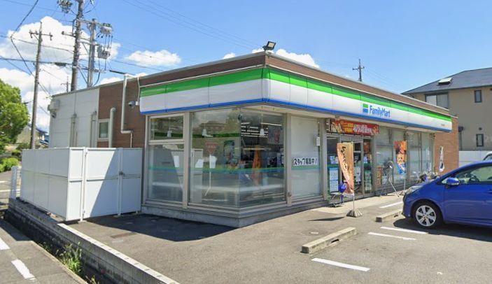 コンビニ　ファミリーマート刈谷新田町店（コンビニ）まで210m