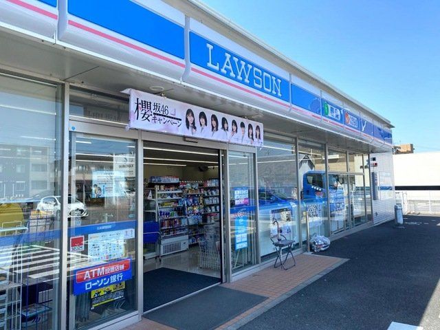 コンビニ　ローソン刈谷築地店（コンビニ）まで250m
