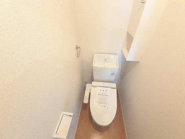 トイレ　清潔感のあるトイレです