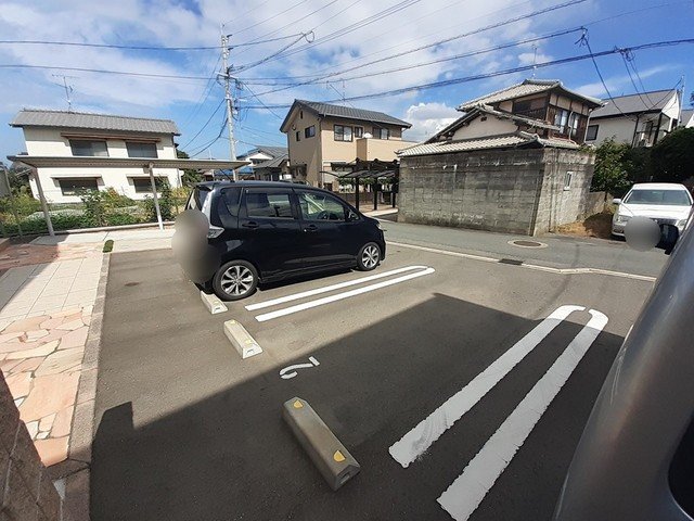 駐車場　駐車場です