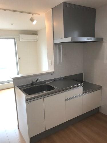 キッチン　退去予定のため別部屋写真使用