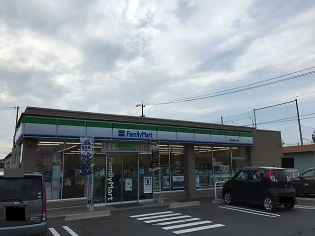 コンビニ　ファミリーマート倉敷中畝九丁目（コンビニ）まで550m