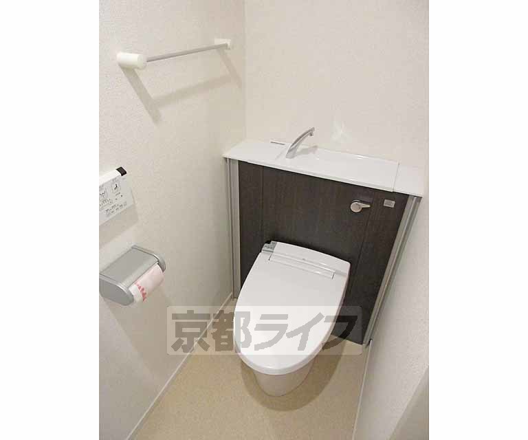 トイレ　ウォシュレット付きのオシャレなトイレです！