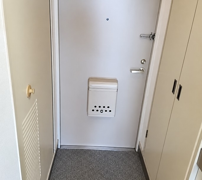 玄関　※別部屋参考写真