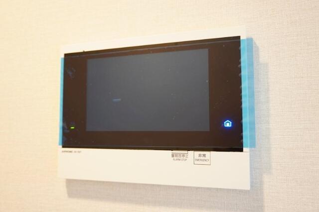 セキュリティ　モニター付きインターホン