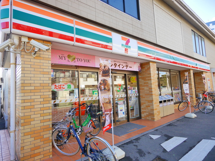 コンビニ　セブンイレブン（コンビニ）まで500m