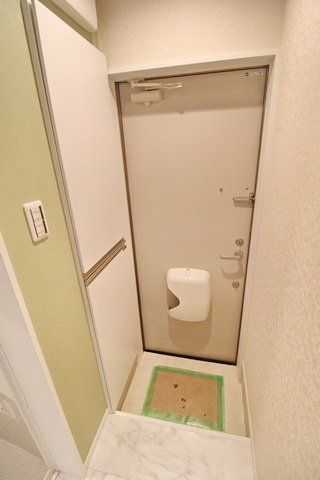 玄関　洗面